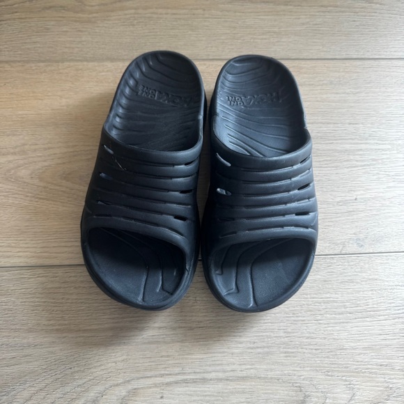 HOKA ONE ONE Women's Ora Recovery Slide 2 Sandal - Picture 2 of 7